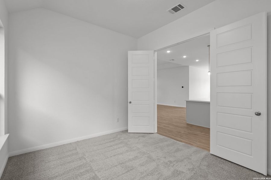 Spacious, unfurnished interior of a new home in Stillwater Ranch, San Antonio (Image 30).