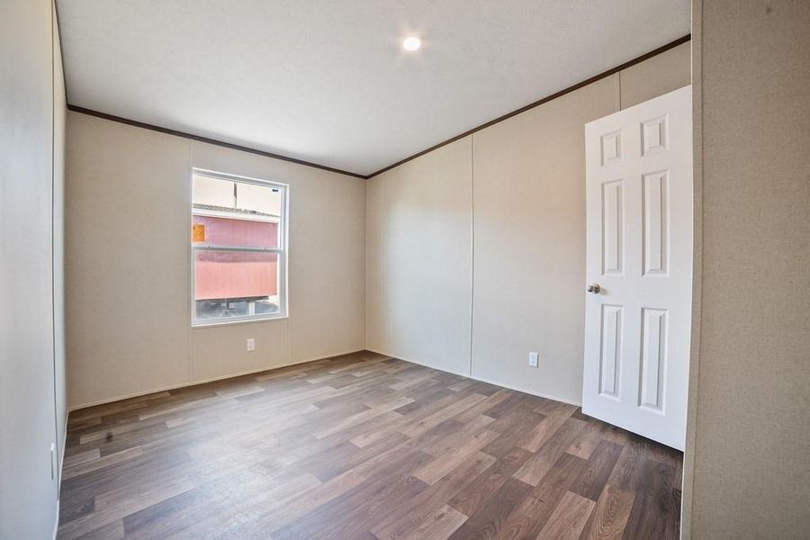 Spacious, unfurnished interior of a new home in , Montague (Image 22).