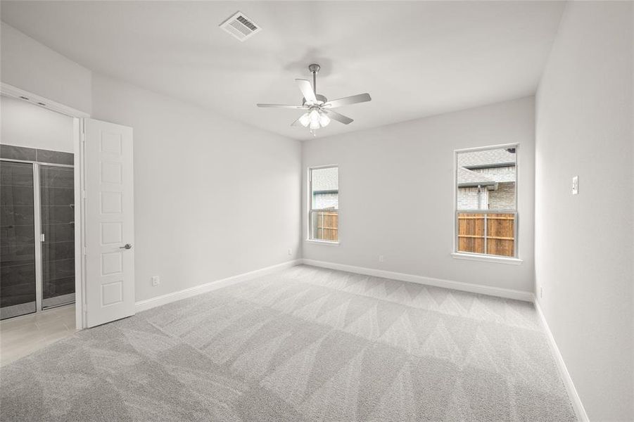 Spacious, unfurnished interior of a new home in Hidden Vistas, Burleson (Image 29). Spacious, unfurnished interior of a new home in Hidden Vistas, Burleson (Image 29).