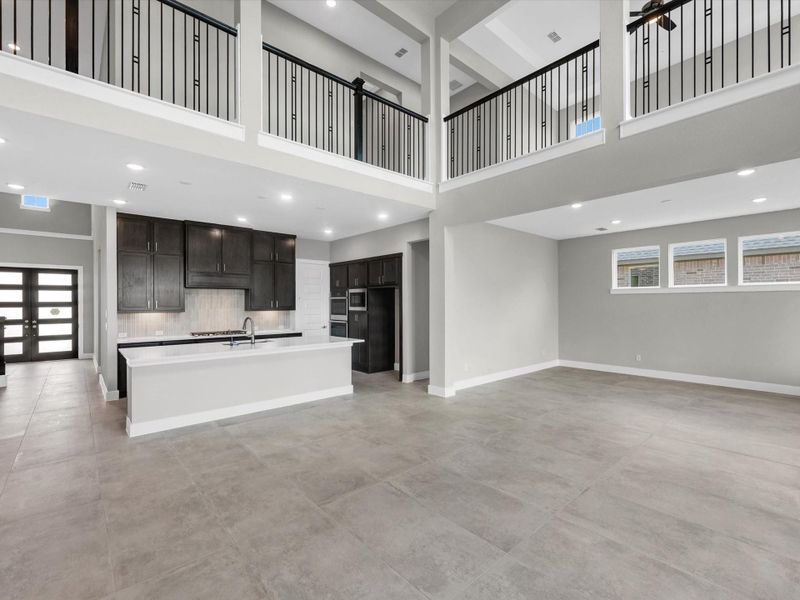 Spacious, unfurnished interior of a new home in Dunham Pointe, Cypress (Image 14). Spacious, unfurnished interior of a new home in Dunham Pointe, Cypress (Image 14).