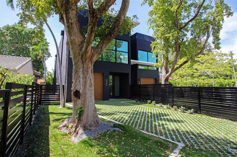 Front exterior of a new home in , Miami, FL, highlighting curb appeal (Image 37).
