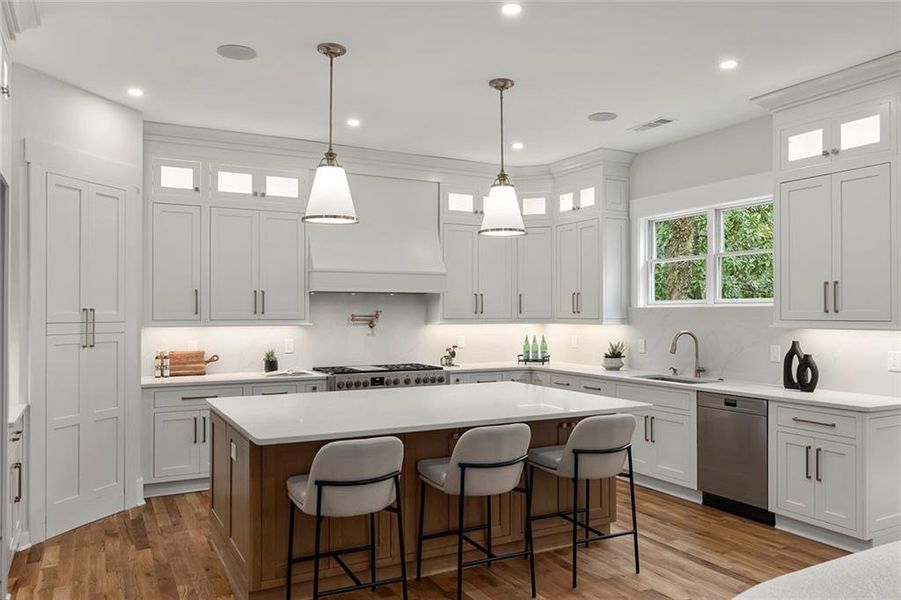 Furnished interior view inside a new home in , Atlanta (Image 18).