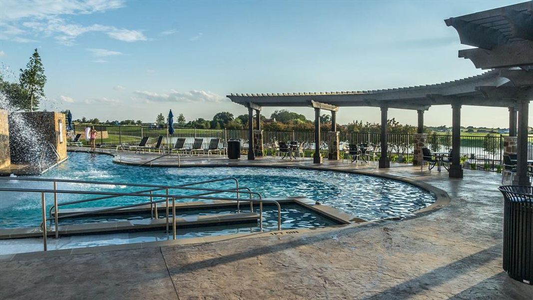 Community amenities in , Celina (Image 7).