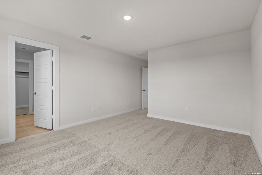 Spacious, unfurnished interior of a new home in Summerlin, San Antonio (Image 30). Spacious, unfurnished interior of a new home in Summerlin, San Antonio (Image 30).