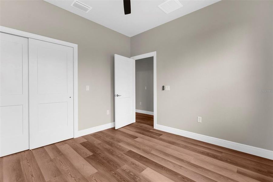 Spacious, unfurnished interior of a new home in , Weeki Wachee (Image 14).