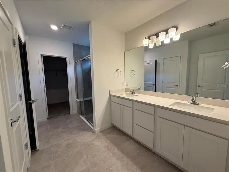 Furnished interior view inside a new home in Waterset, Apollo Beach (Image 4).