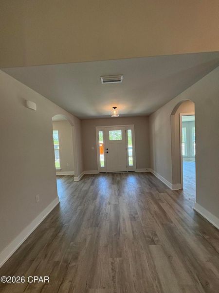 Spacious, unfurnished interior of a new home in East Bay, Panama City (Image 8). Spacious, unfurnished interior of a new home in East Bay, Panama City (Image 8).