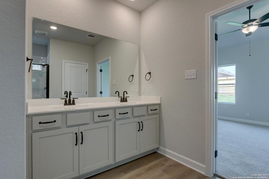 Furnished interior view inside a new home in Arcadia Ridge, San Antonio (Image 6). Furnished interior view inside a new home in Arcadia Ridge, San Antonio (Image 6).
