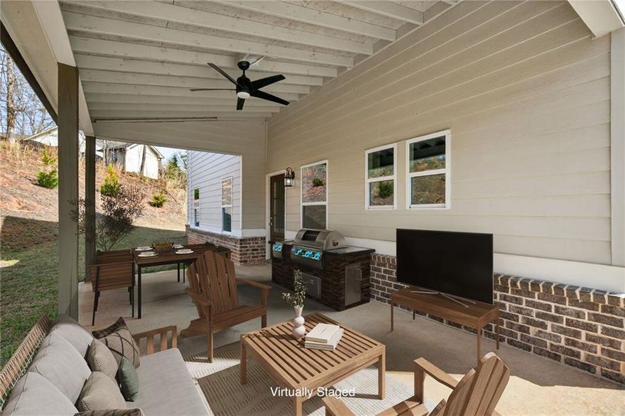 Exterior details and patio area of a home in , Gainesville (Image 3).
