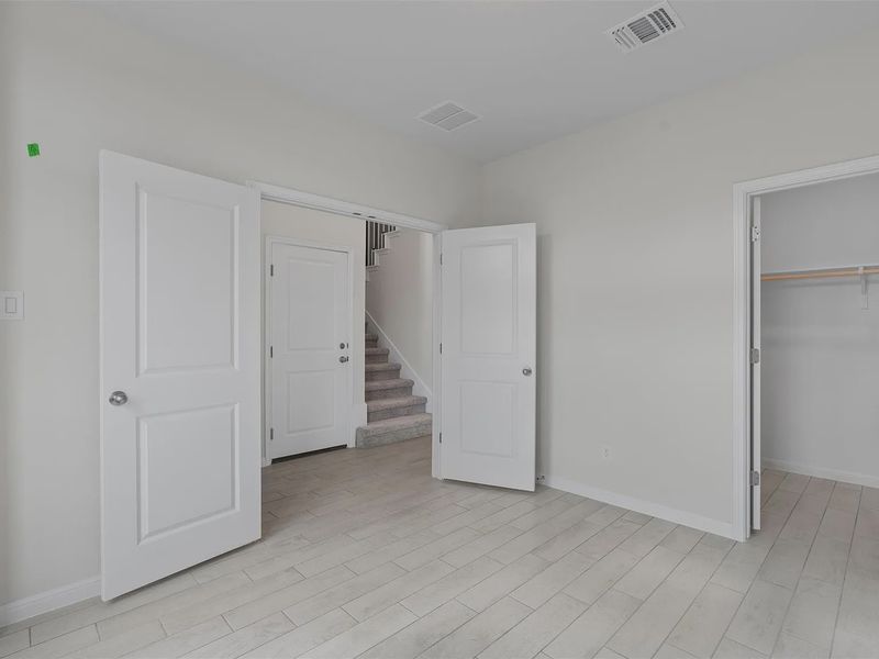 Spacious, unfurnished interior of a new home in Morningstar, Georgetown (Image 19). Spacious, unfurnished interior of a new home in Morningstar, Georgetown (Image 19).