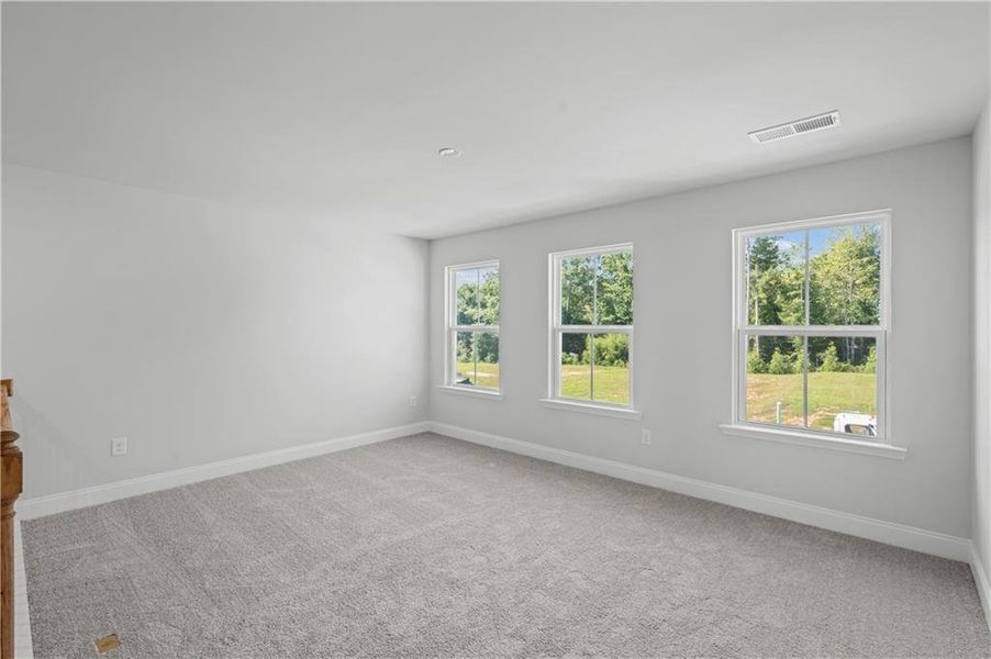 Spacious, unfurnished interior of a new home in Reunion, Flowery Branch (Image 15).