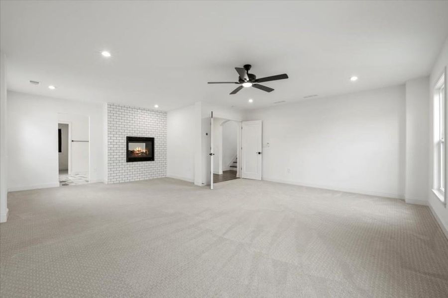 Spacious, unfurnished interior of a new home in Twin Lakes, Hoschton (Image 14).