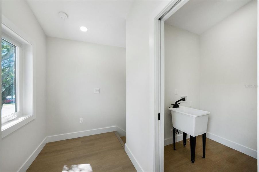 Image 28 of a home in .