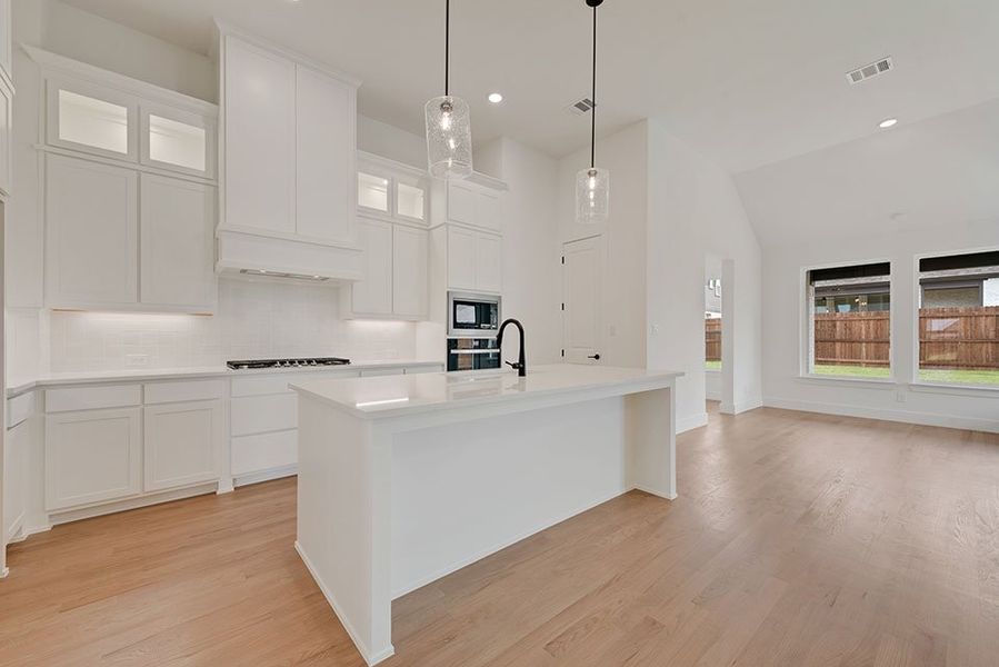 Furnished interior view inside a new home in Tavolo Park, Fort Worth (Image 10). Furnished interior view inside a new home in Tavolo Park, Fort Worth (Image 10).