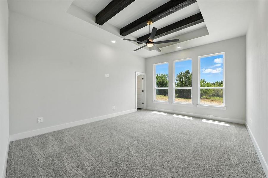 Spacious, unfurnished interior of a new home in , Weatherford (Image 18).