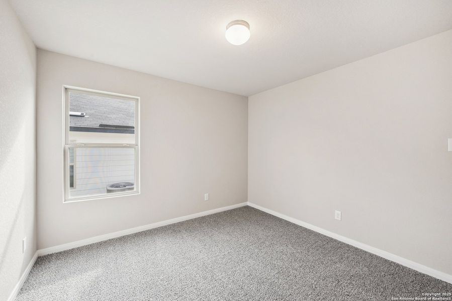 Spacious, unfurnished interior of a new home in Greenspoint Heights, Seguin (Image 37).