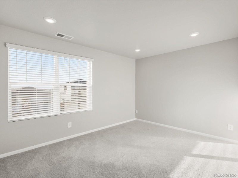 Spacious, unfurnished interior of a new home in , Commerce City (Image 26).