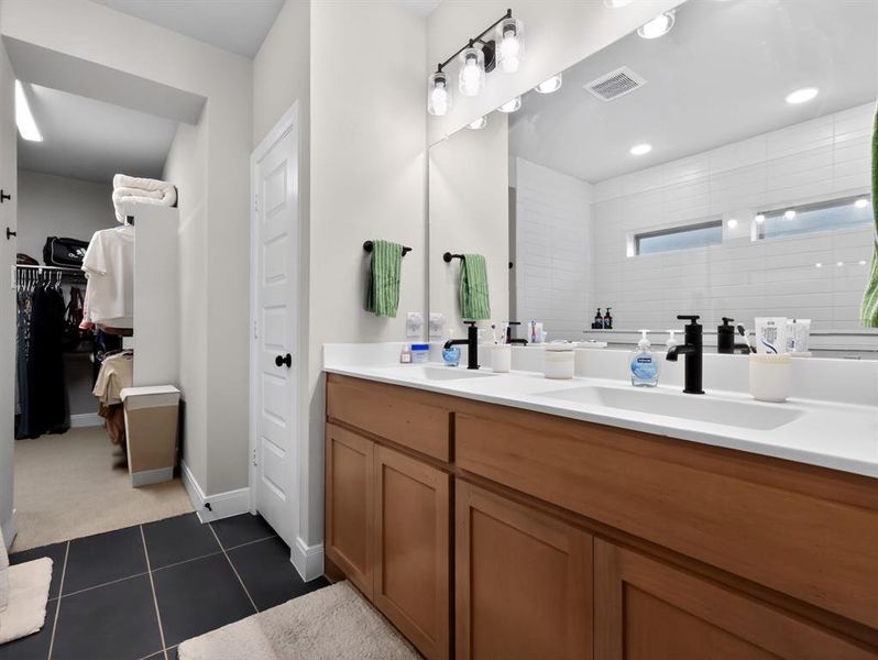 Furnished interior view inside a new home in , Royse City (Image 19).