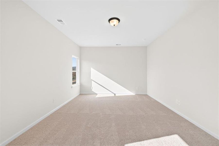 Spacious, unfurnished interior of a new home in Kingston Park, Kingston (Image 31).