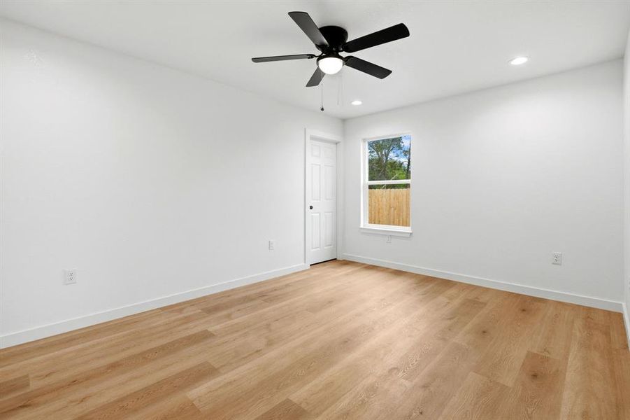 Spacious, unfurnished interior of a new home in , Baird (Image 18).
