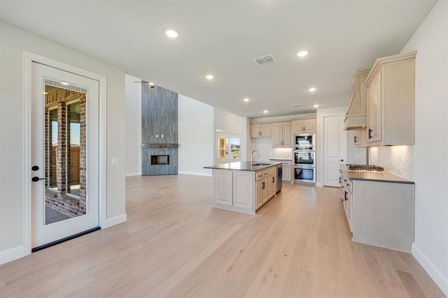 Spacious, unfurnished interior of a new home in Timberbrook 3B-4A, Justin (Image 11). Spacious, unfurnished interior of a new home in Timberbrook 3B-4A, Justin (Image 11).