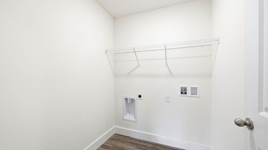 Spacious, unfurnished interior of a new home in Fieldcrest Acres, Blountville (Image 27).