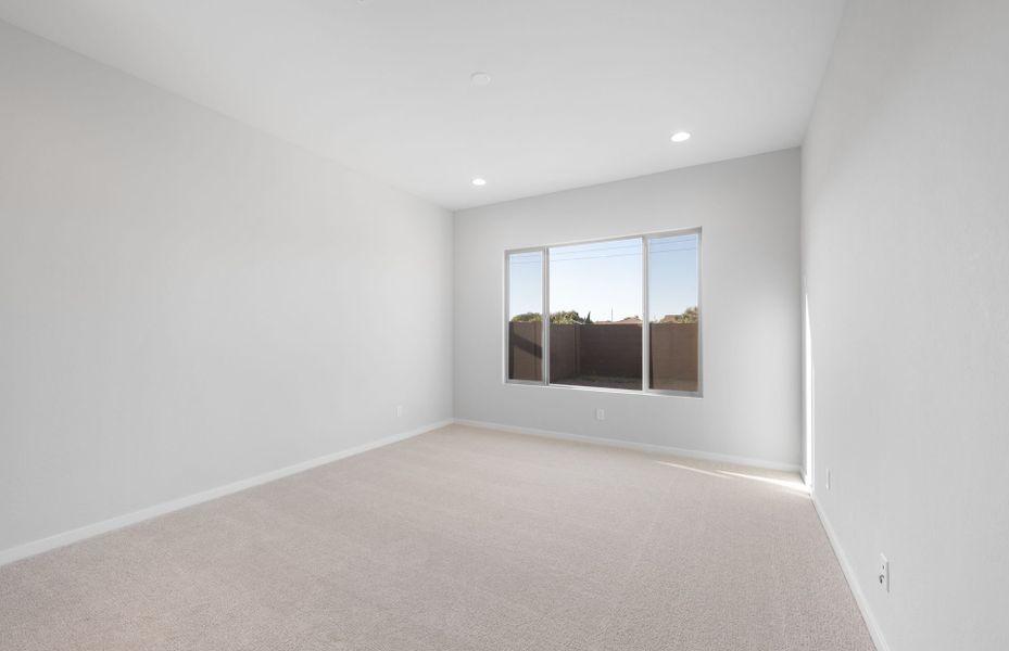 Spacious, unfurnished interior of a new home in Legado West, Queen Creek (Image 25). Spacious, unfurnished interior of a new home in Legado West, Queen Creek (Image 25).