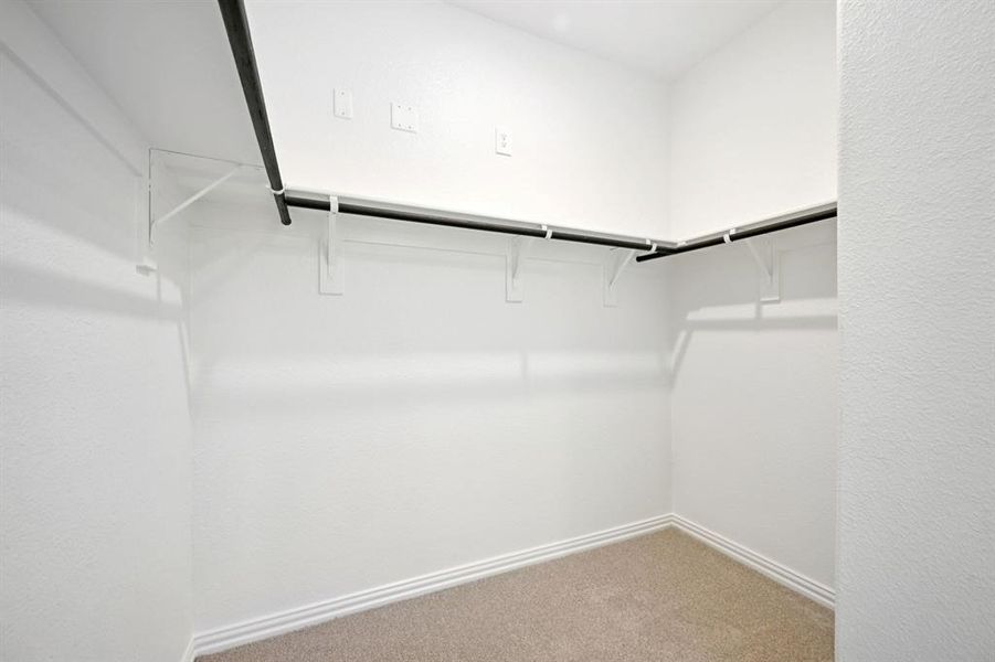 Photo is not of the actual home, but is an inspirational photo of builder’s model home and may depict options, furnishings, and/or decorator features that are not included.
