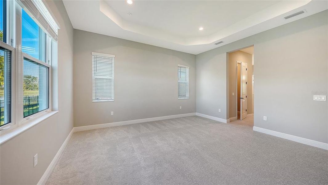 Spacious, unfurnished interior of a new home in Wildleaf, Parrish (Image 43).