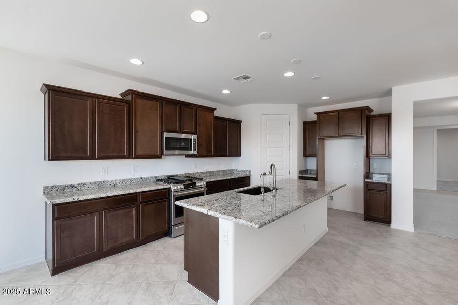 hj-az-phoenix-asante-passage-yellowstone hj-az-phoenix-asante-passage-yellowstone