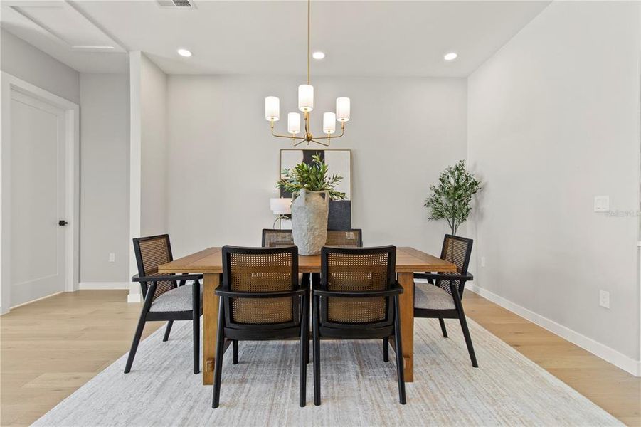 Furnished interior view inside a new home in , Orlando (Image 41).