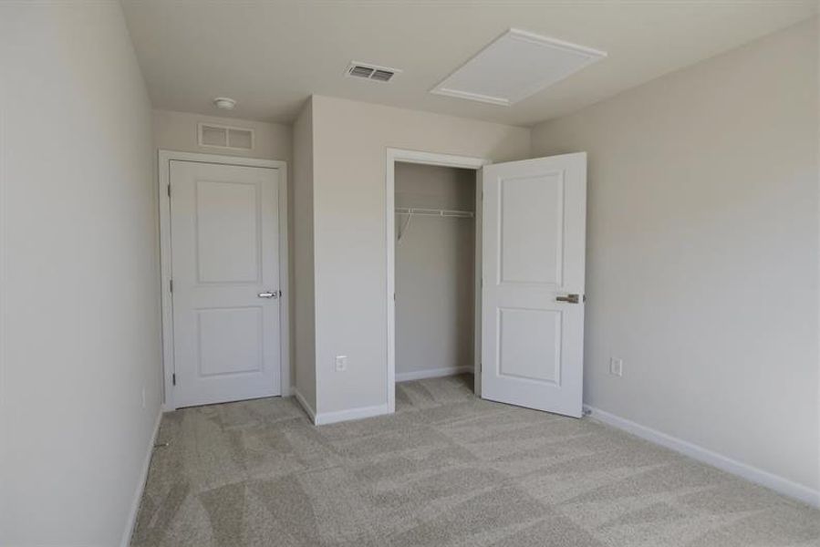 Spacious, unfurnished interior of a new home in Beech Glen, Anderson (Image 12). Spacious, unfurnished interior of a new home in Beech Glen, Anderson (Image 12).