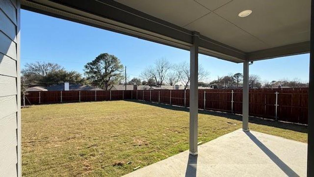 Exterior details and patio area of a home in California Meadows, Arlington (Image 3).