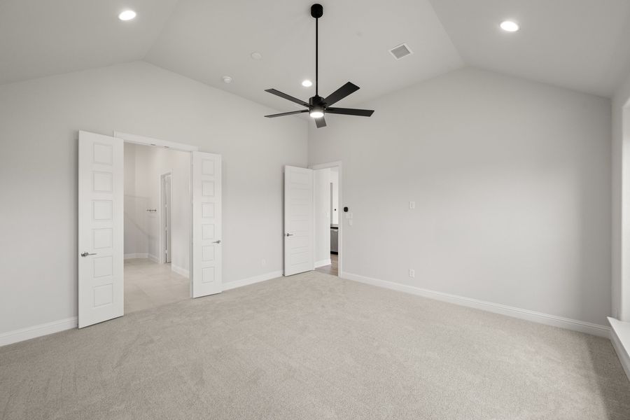 Spacious, unfurnished interior of a new home in Hayes Crossing, Midlothian (Image 15).