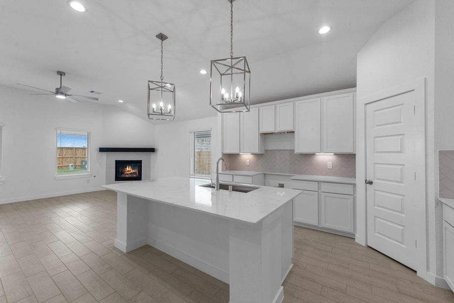 Furnished interior view inside a new home in Beacon Hill, Waller (Image 8).