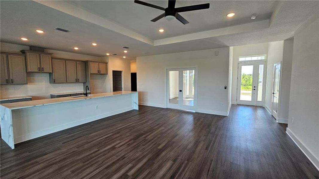 Spacious, unfurnished interior of a new home in , Port Charlotte (Image 23).
