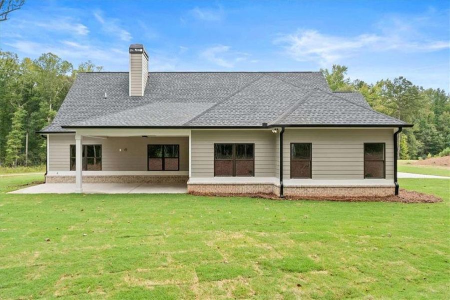 Exterior details and patio area of a home in , Covington (Image 4).