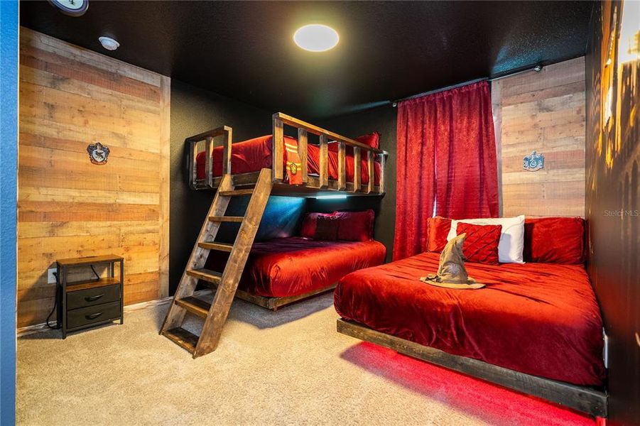 Image 93 of a home in .