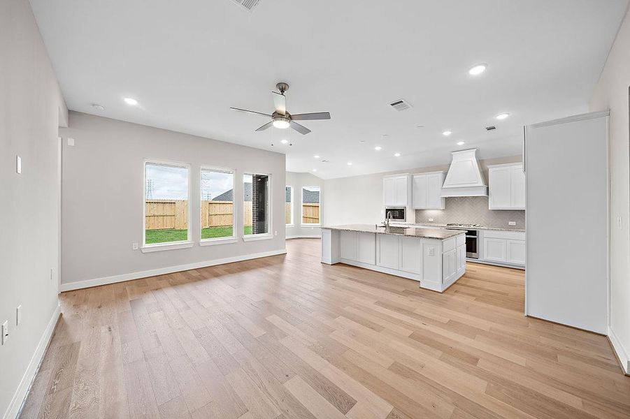 Representative furnished interior of a home built from the Yellowstar by Caldwell Homes in Chambers Creek, Willis (Image 5). Representative furnished interior of a home built from the Yellowstar by Caldwell Homes in Chambers Creek, Willis (Image 5).