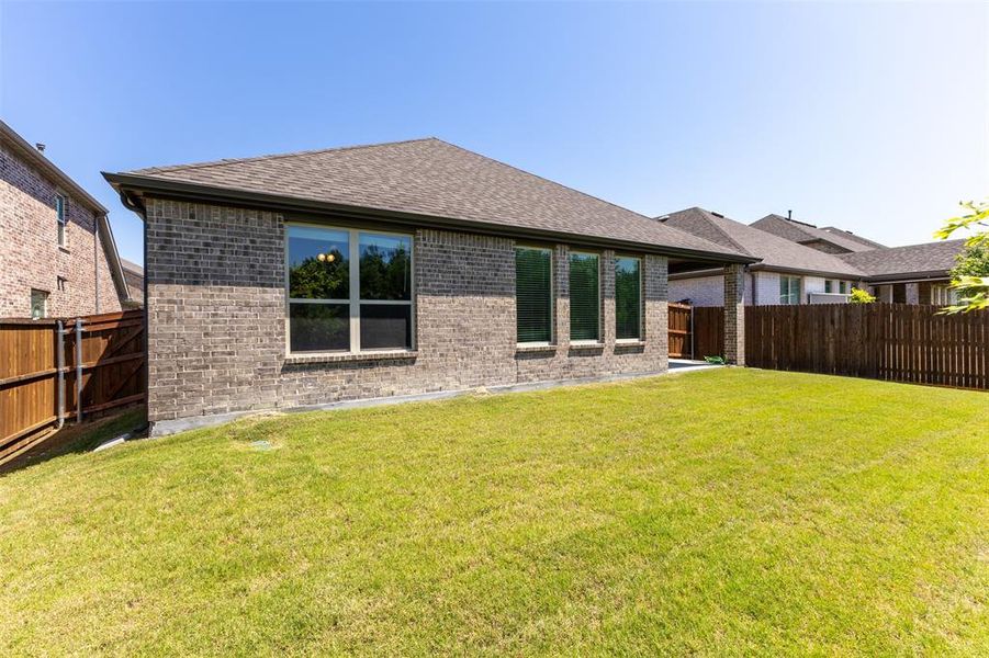 Exterior details and patio area of a home in , Forney (Image 3).