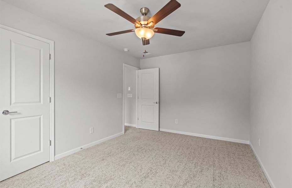 Spacious, unfurnished interior of a new home in Indigo Park, Easley (Image 14).