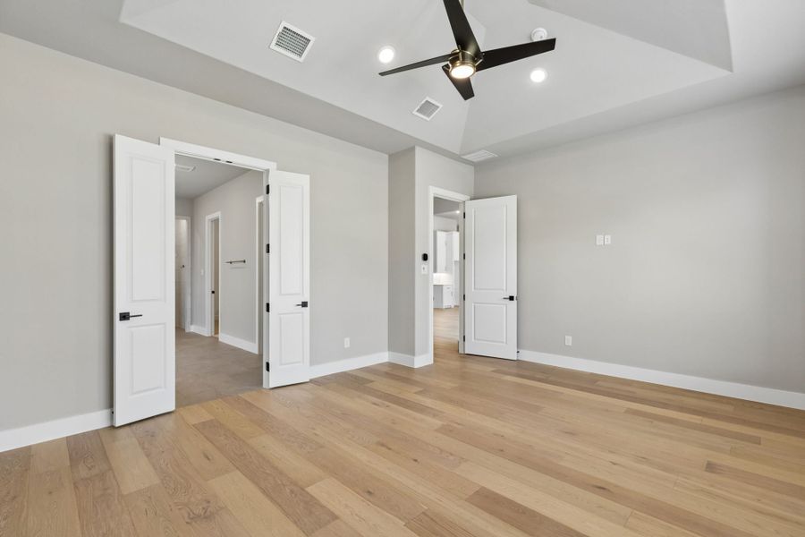 Spacious, unfurnished interior of a new home in Mosaic – 70′ Lots, Prosper (Image 40).