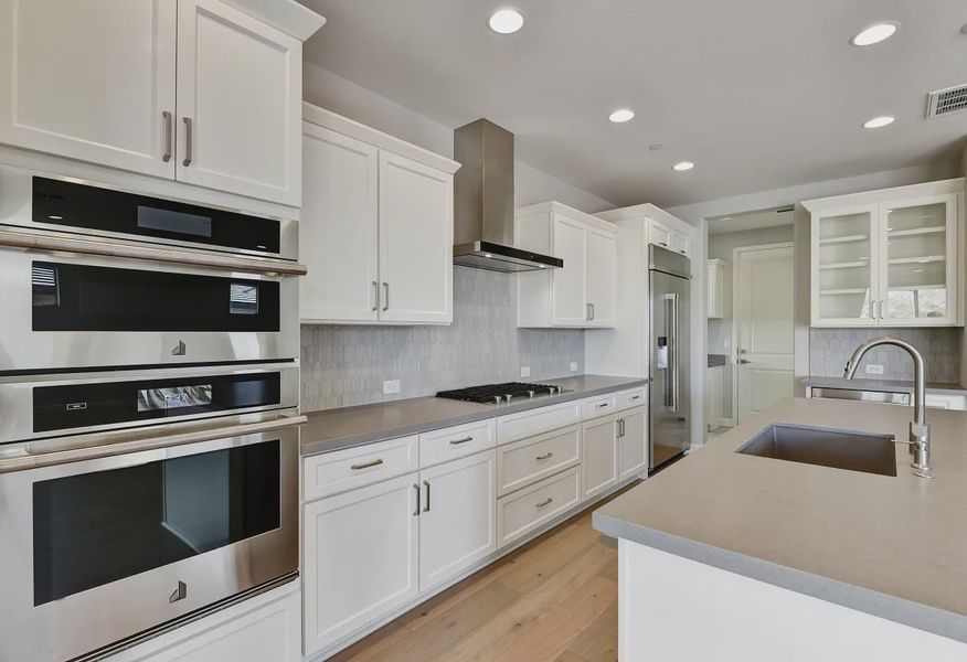 Verde River Nice 896 Kitchen - 8 of 15