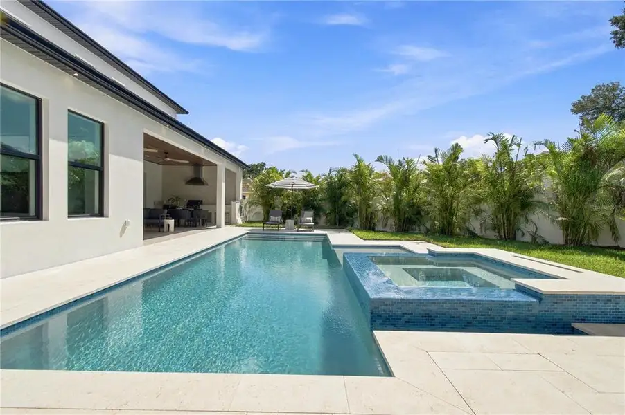 Exterior details and patio area of a home in , Tampa (Image 3).