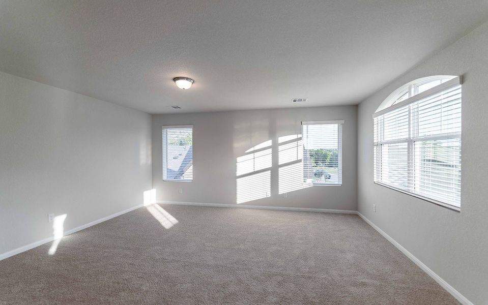 Spacious, unfurnished interior of a new home in Sanctuary, Salado (Image 14).