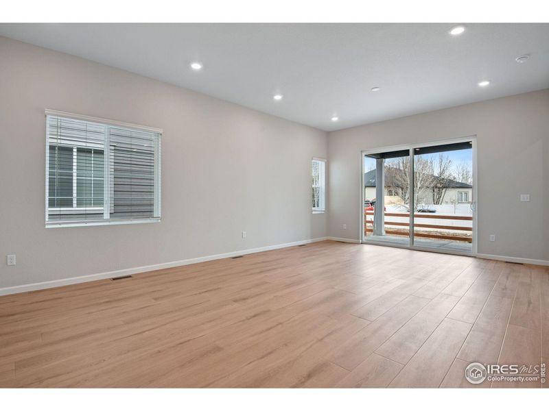 Spacious, unfurnished interior of a new home in Westside Crossing, Berthoud (Image 37).