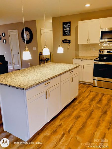 Furnished interior view inside a new home in , Statesville (Image 7).