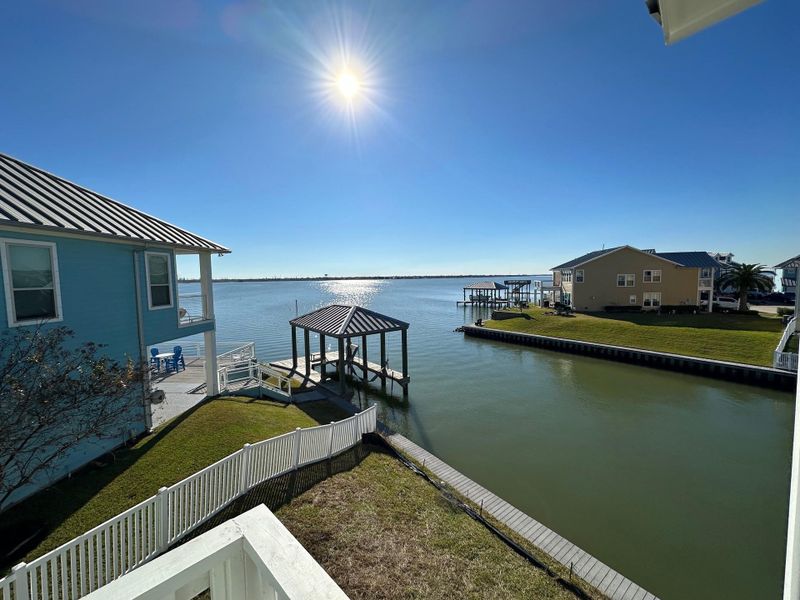 Exterior details and patio area of a home in Grand Cay Harbour, Texas City (Image 2). Exterior details and patio area of a home in Grand Cay Harbour, Texas City (Image 2).