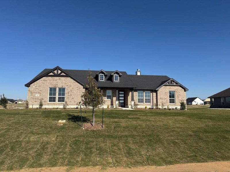 Image 18 of a home in Fairview Meadows.