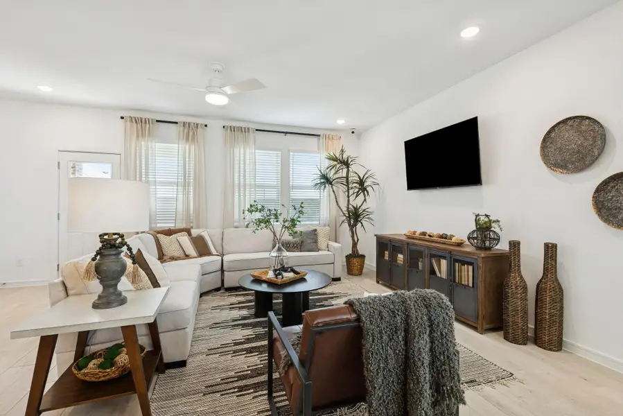 Cozy great room (*Photo not of actual home and used for illustration purposes only.)